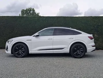 Audi Q8 E-Tron 2023 photo 2