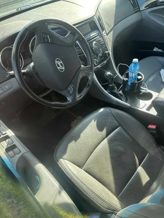 Hyundai Sonata 2011 photo 4