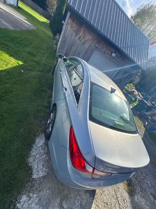 Hyundai Sonata 2011 photo 3