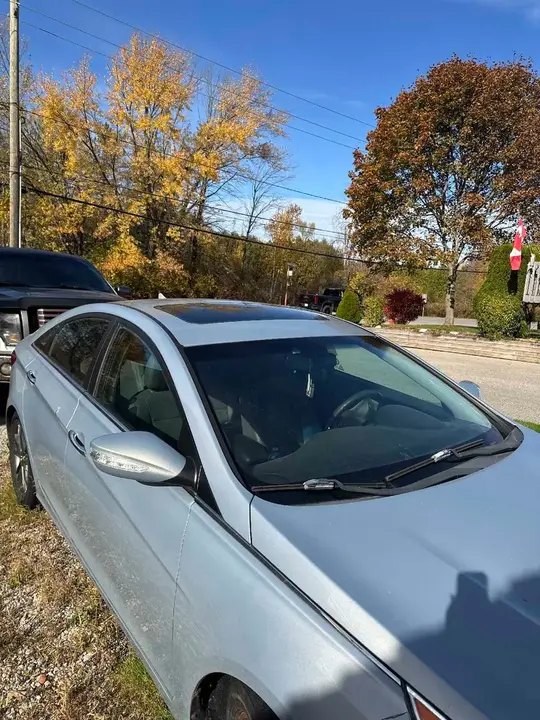 Hyundai Sonata 2011 photo 2
