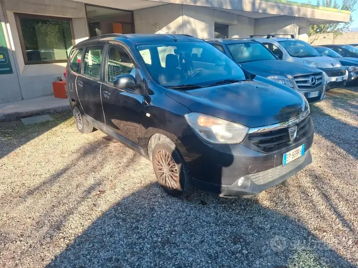 Dacia Lodgy 2013 photo 2