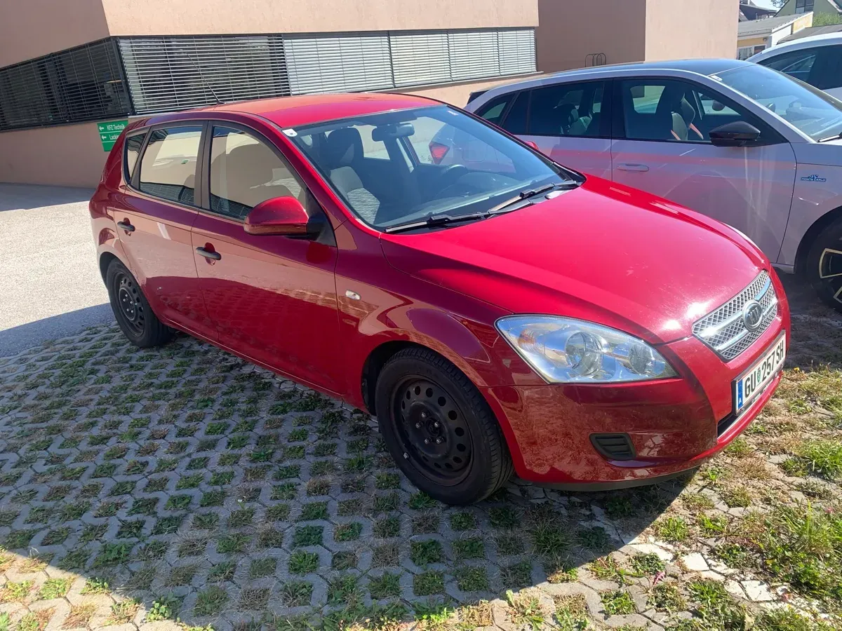 Kia Ceed 2008 photo 2