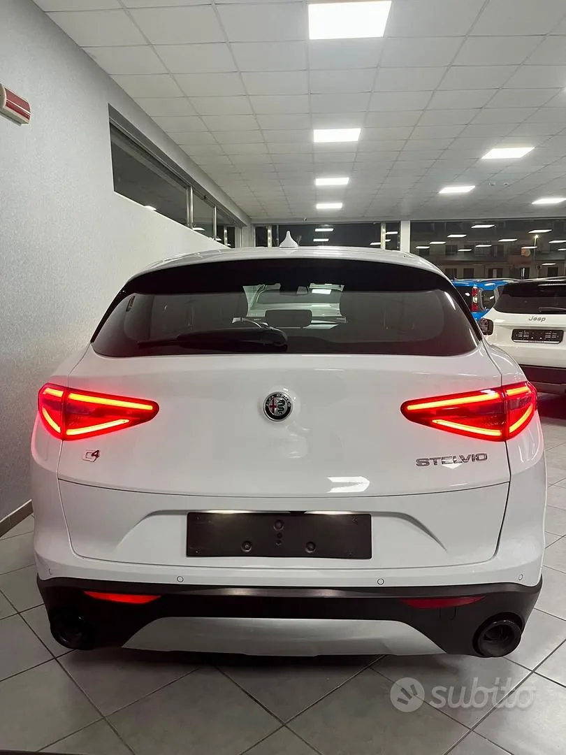 Alfa Romeo Stelvio 2022 photo 5