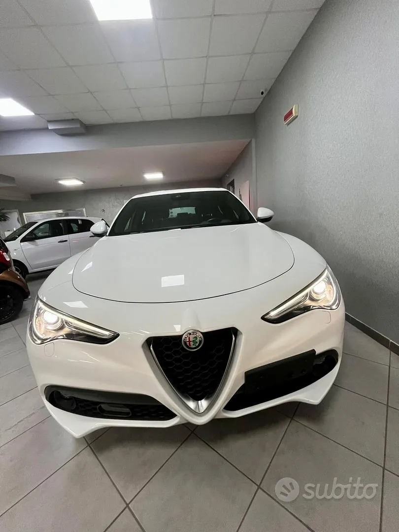 Alfa Romeo Stelvio 2022 photo 2