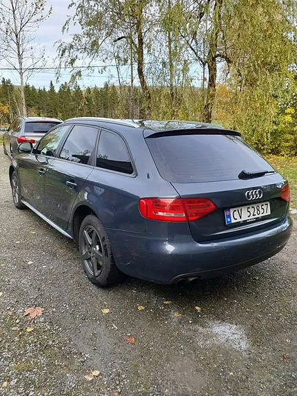 Audi A4 2009 photo 4