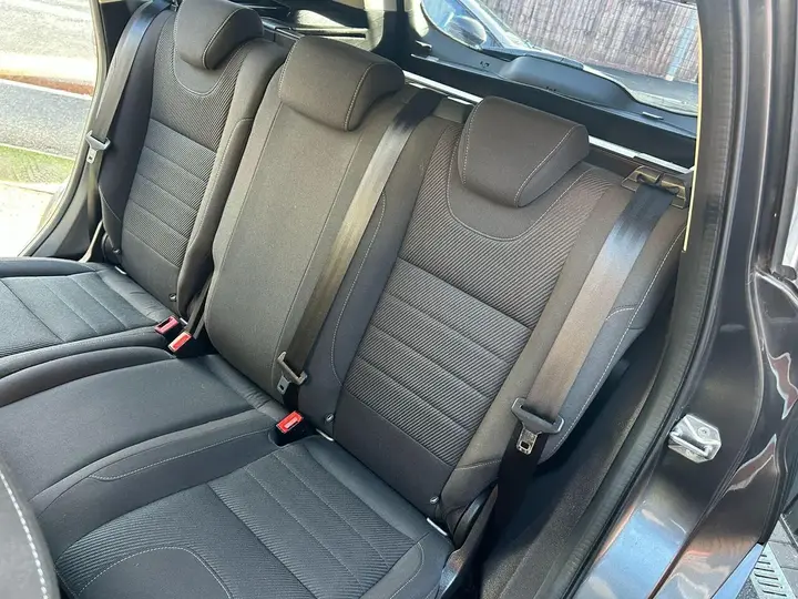 Ford Kuga 2015 photo 5
