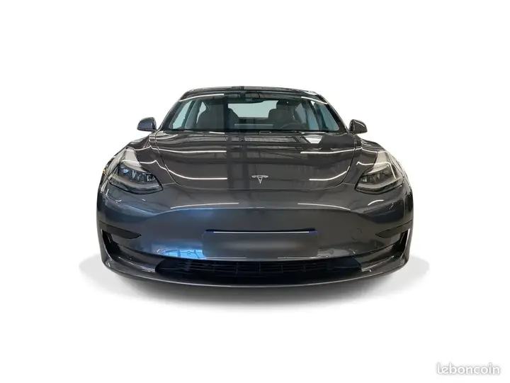 Tesla Model 3 2022 photo 2
