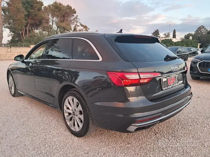 Audi A4 2021 photo 5