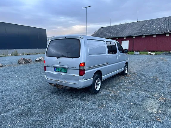 Toyota Hiace 2007 photo 5