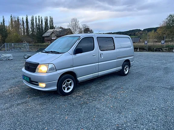 Toyota Hiace 2007 photo 3