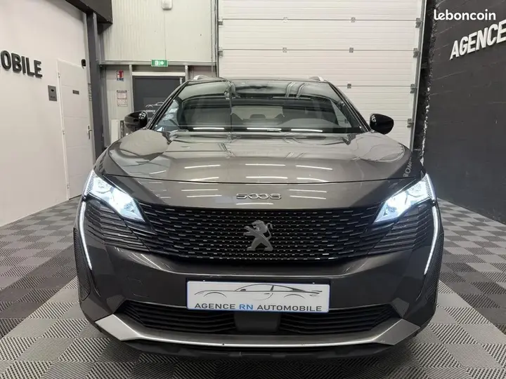 Peugeot 5008 2021 photo 2
