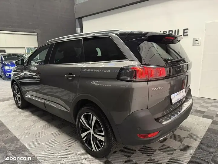 Peugeot 5008 2021 photo 4