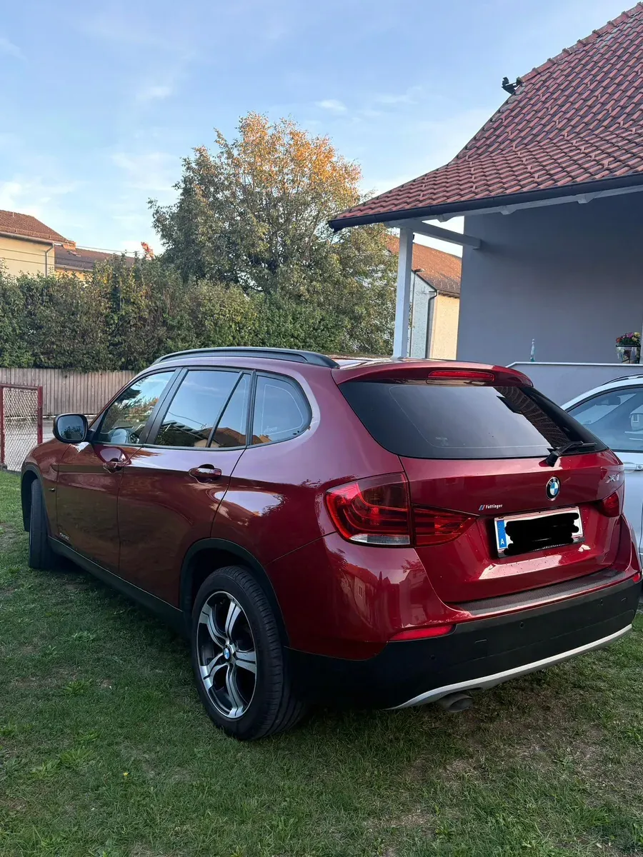 BMW X1 2010 photo 2