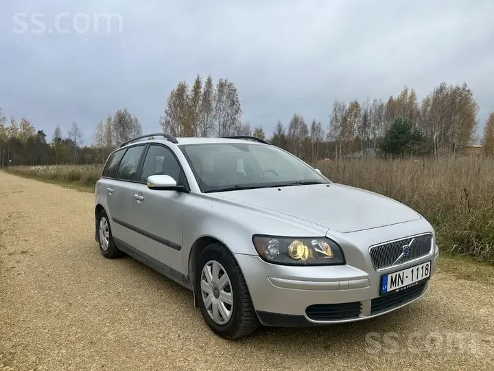 Volvo V50