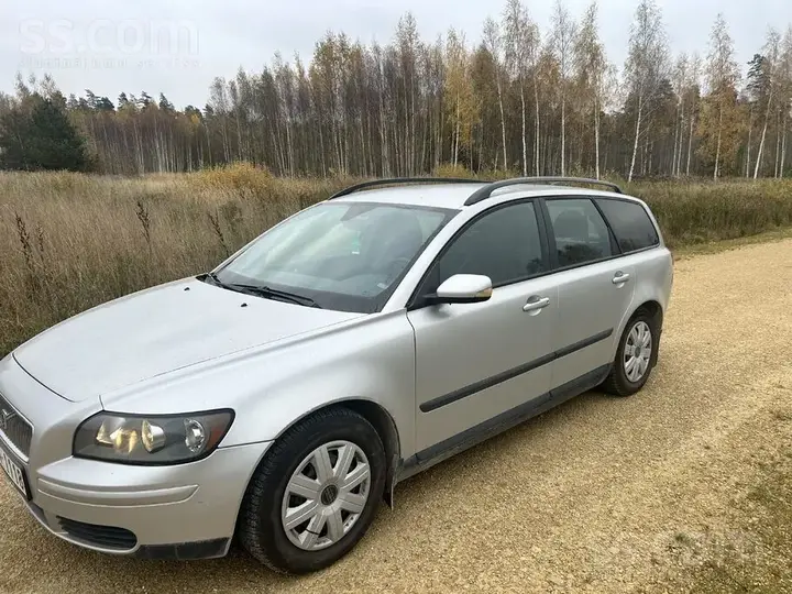 Volvo V50 2005 photo 2