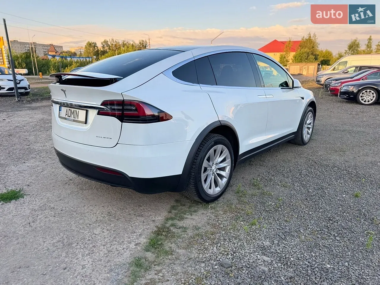Tesla Model X 2020 photo 5