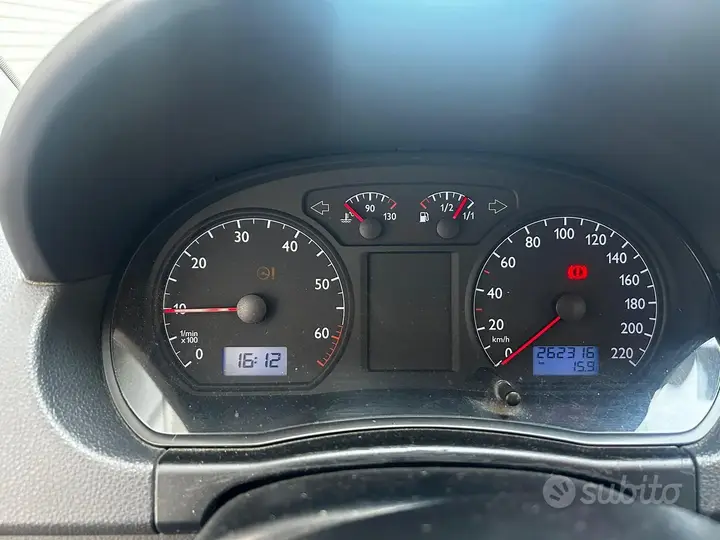 Volkswagen Polo 2003 photo 4