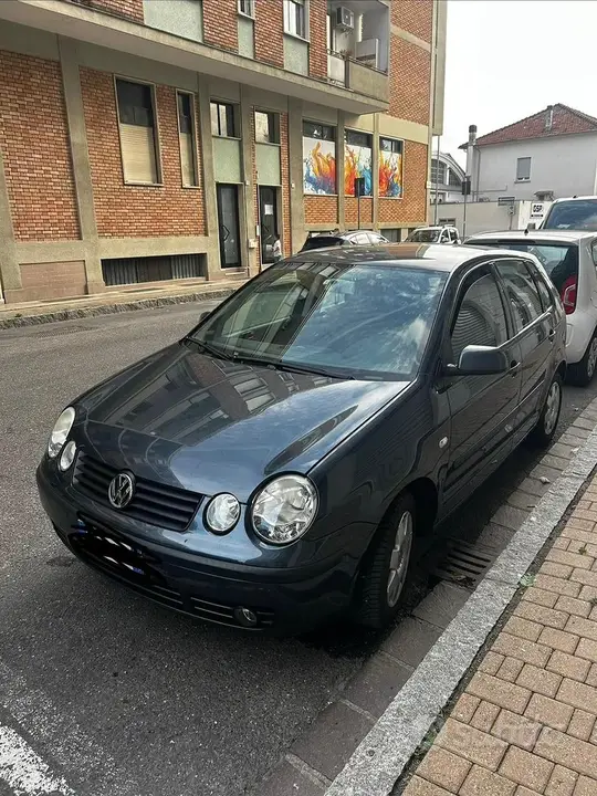 Volkswagen Polo 2003 photo 2