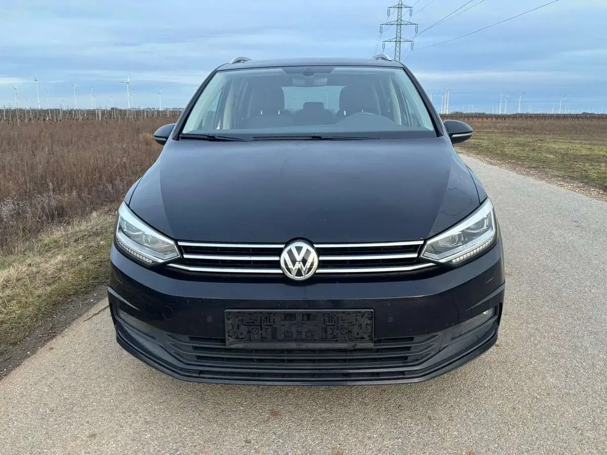 Volkswagen Touran 2019 photo 3