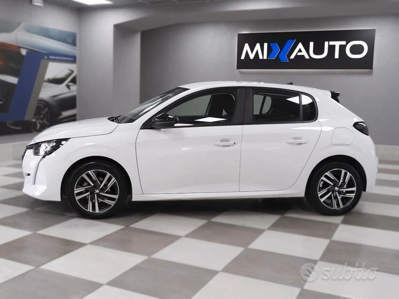 Peugeot 208 2023 photo 3