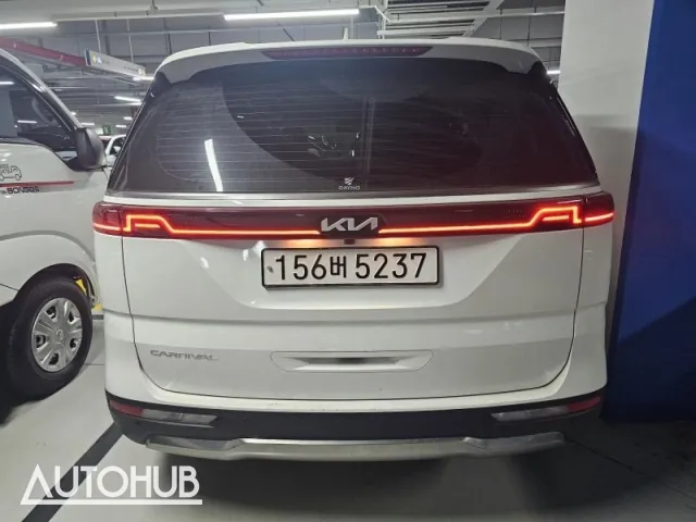 Kia Carnival 2021 photo 4