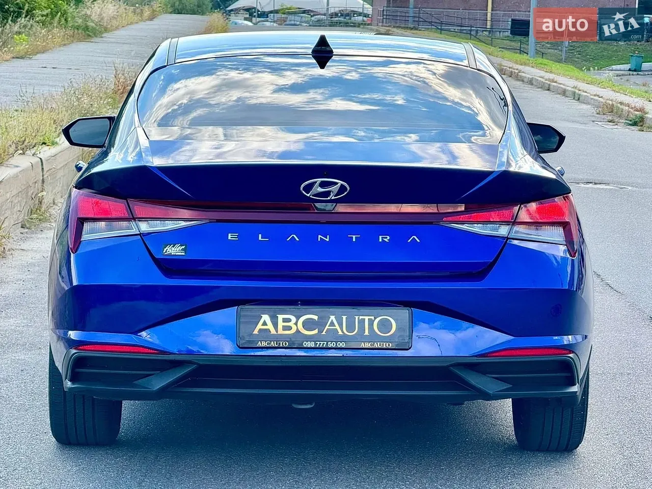 Hyundai Elantra 2023 photo 4