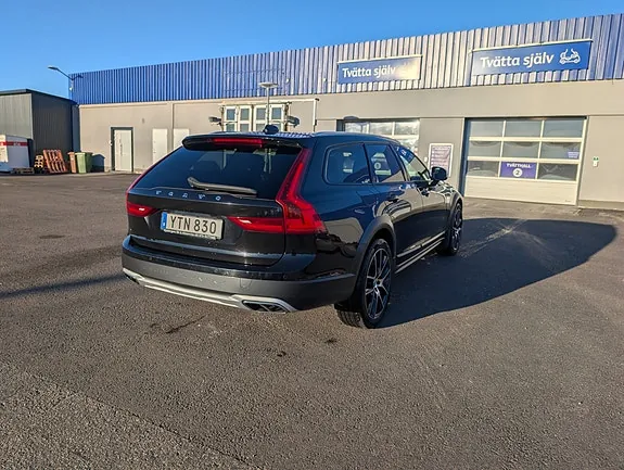 Volvo V90 Cross Country 2019 photo 2