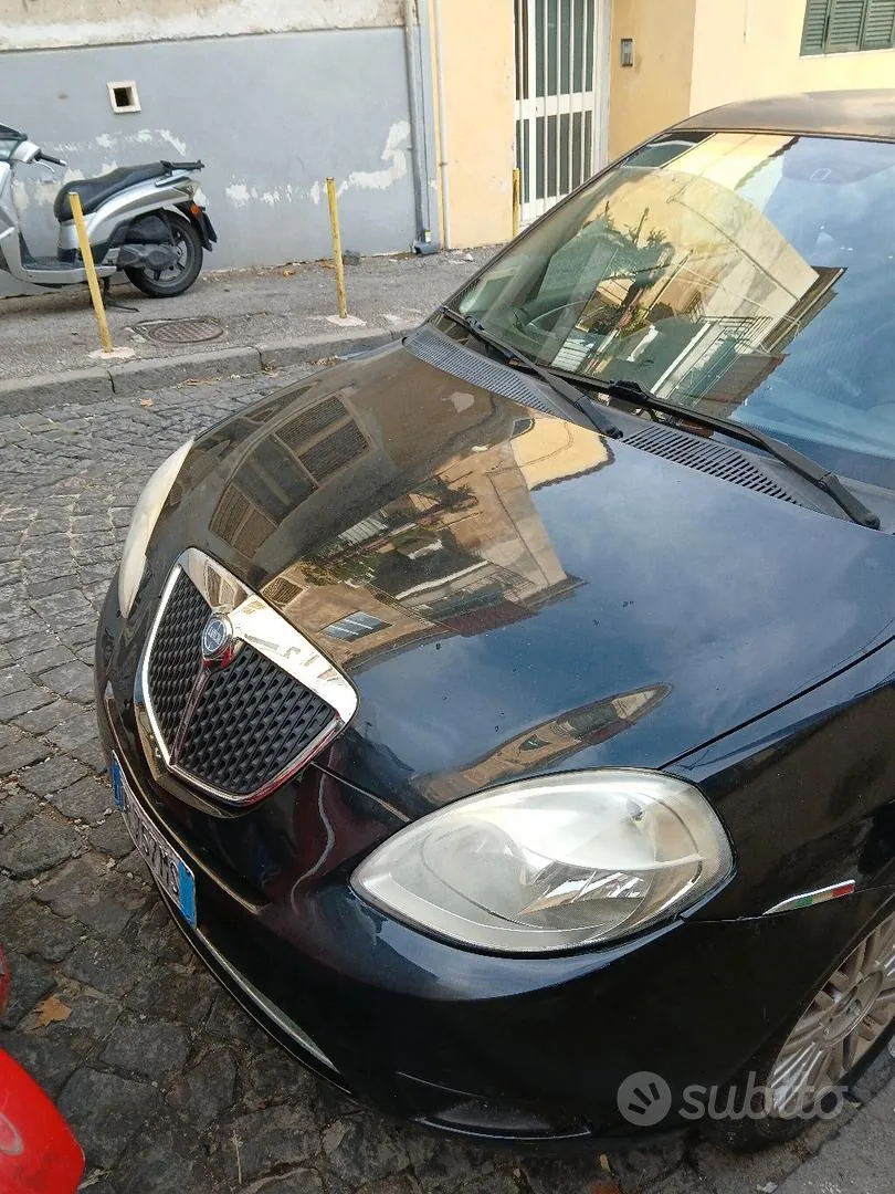 Lancia Y