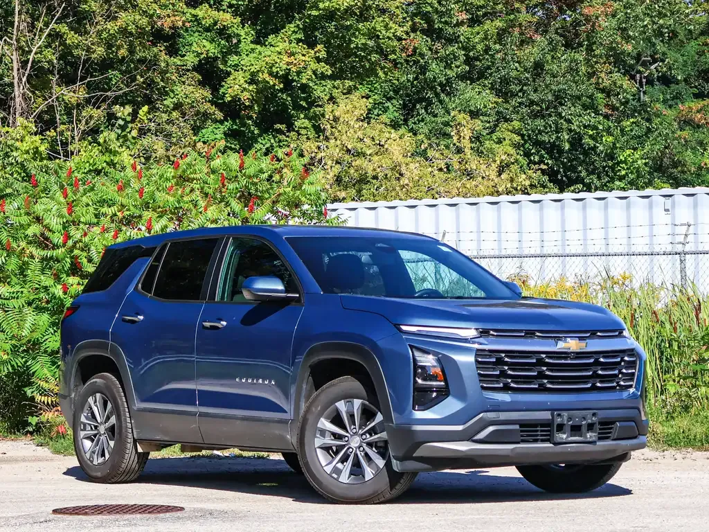 Chevrolet Equinox 2026 photo 2