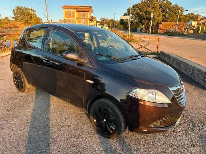 Lancia Ypsilon 2014 photo 3