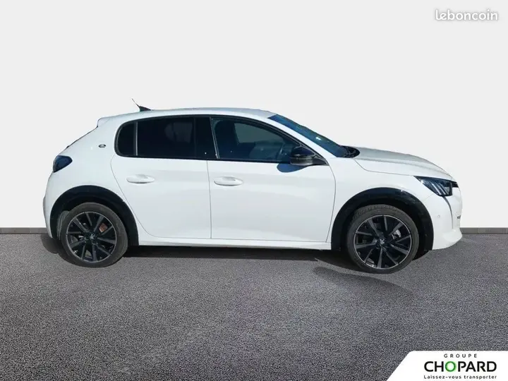 Peugeot 208 2023 photo 4