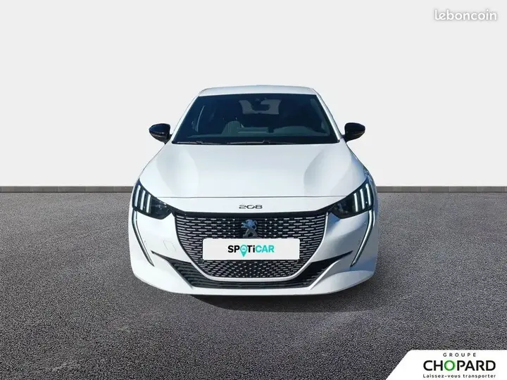 Peugeot 208 2023 photo 2