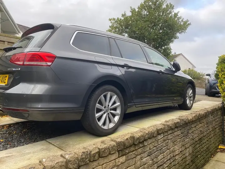 Volkswagen Passat 2016 photo 3