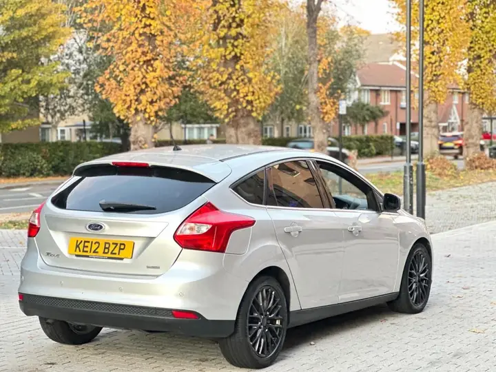 Ford Focus 2012 photo 5