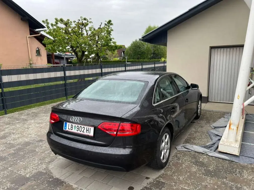 Audi A4 2009 photo 3