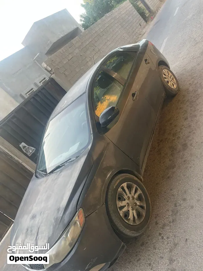 Kia Forte 2012 photo 2