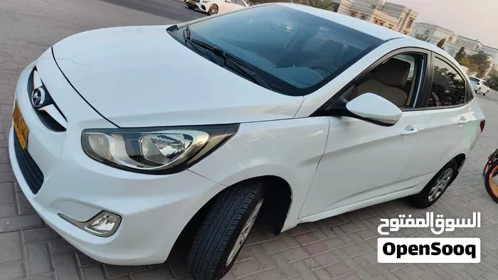 Hyundai Accent 2015 photo 2