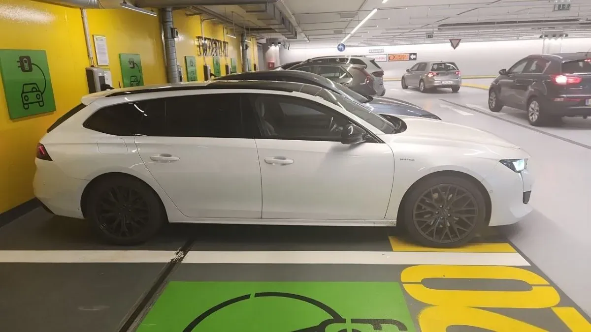 Peugeot 508 2021 photo 2