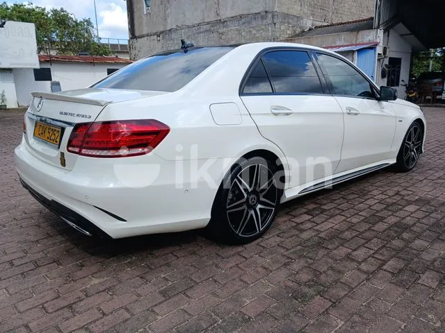 Mercedes-Benz E300 2015 photo 3