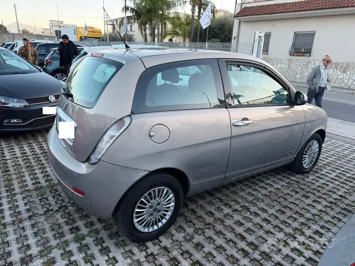 Lancia Ypsilon 2010 photo 4