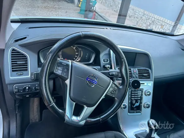 Volvo Xc60 2017 photo 3