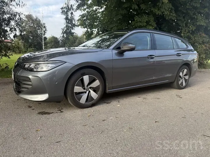 Volkswagen Passat Variant 2025 photo 2