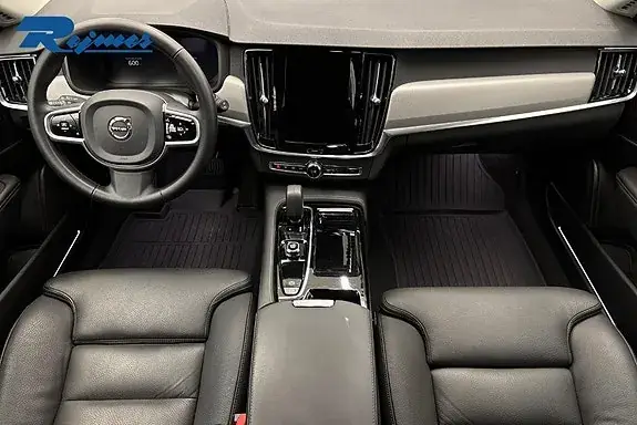 Volvo V90 2025 photo 2