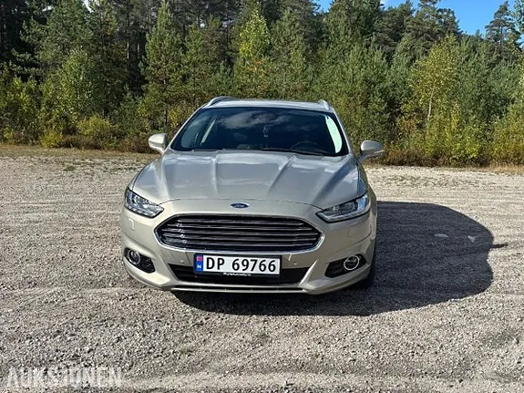 Ford Mondeo 2015 photo 2