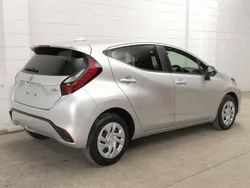 Toyota Aqua 2022 photo 3