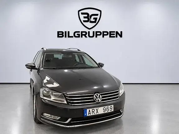 Volkswagen Passat 2011 photo 2