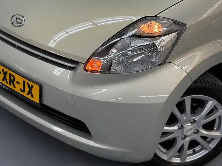 Daihatsu Sirion 2007 photo 2