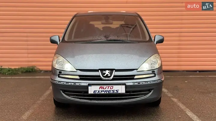 Peugeot 807 2012 photo 2