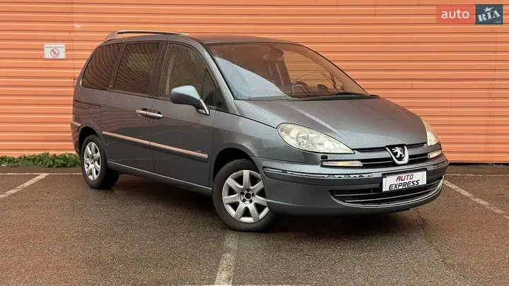 Peugeot 807