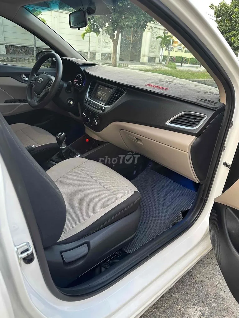 Hyundai Accent 2023 photo 4